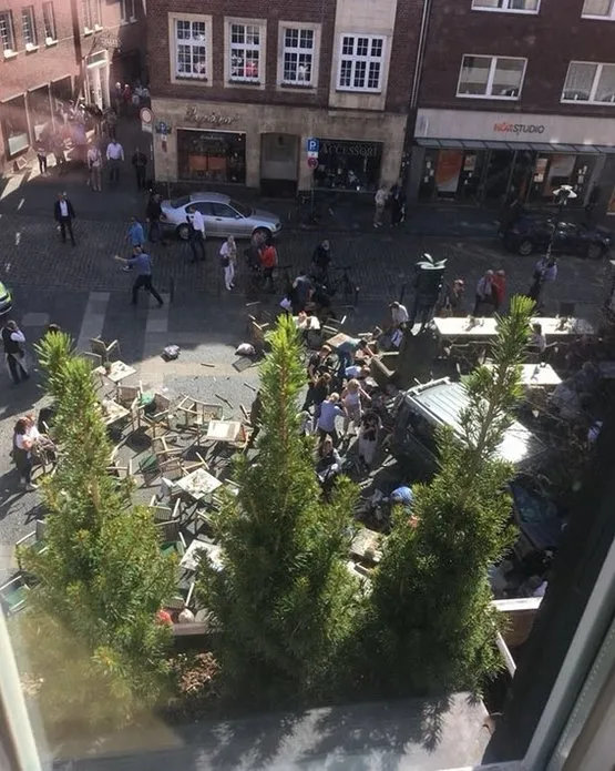 Almanya'da terör alarmı! Ölü ve yaralılar var - 1