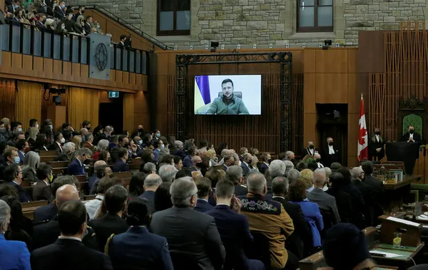 1647365714950.jpg Ukrayna Devlet Başkanı Zelenskiy'den NATO üyeliği açıklaması: Net bir yanıt alamadık gerçek dostlarımızı görmüş olduk - 1