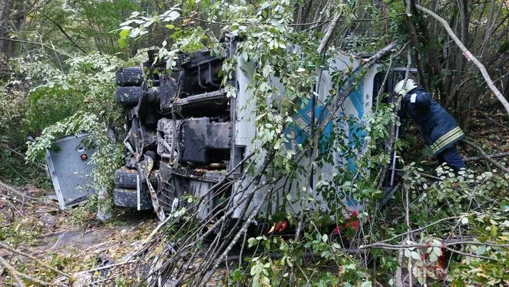 Samsun’da can pazarı! Yolcu otobüsü dereye yuvarlandı