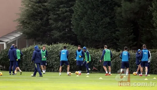 Fenerbahçe idmanında dikkat çeken detay! 5
