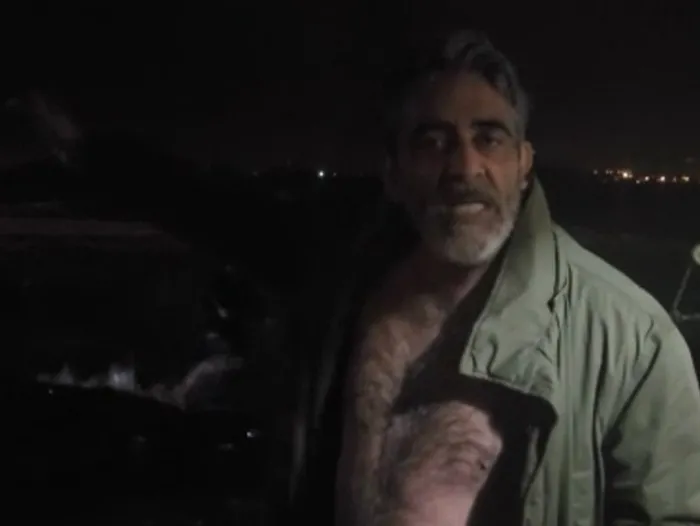 SON DAKİKA: İzmir'i fırtına vurdu! Tekneler battı... - 4