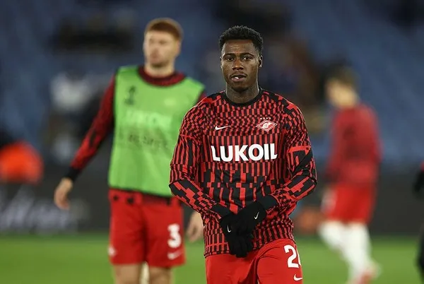 hollandali-futbolcu-quincy-promese-sok-adam-oldurmeye-tesebbusten-yargilanacak-1637248655202.jpeg Hollandalı yıldız Promes'e büyük şok! Adam öldürmeye teşebbüsten hakim karşısına çıkacak - 4