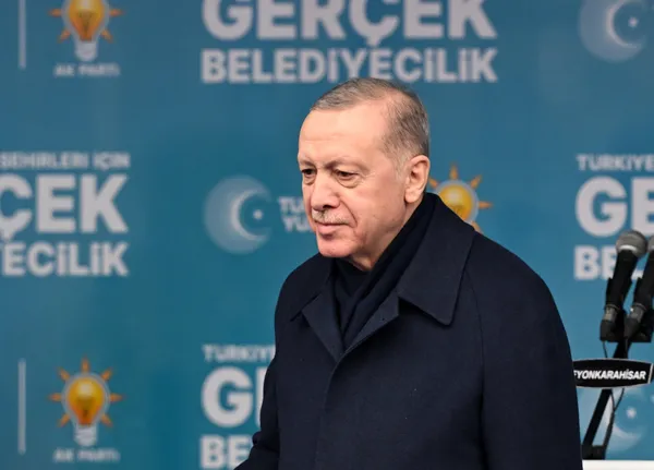 son-dakika-baskan-erdogan-afyonda-chpnin-adim-adim-yaklasan-31-mart-hezimeti-adaylarini-yapay-zekaya-soruyorla-1708515599229.jpg Son dakika | Başkan Erdoğan Afyon'da | CHP'nin adım adım yaklaşan 31 Mart hezimeti: Adaylarını yapay zekaya soruyorlar - 1