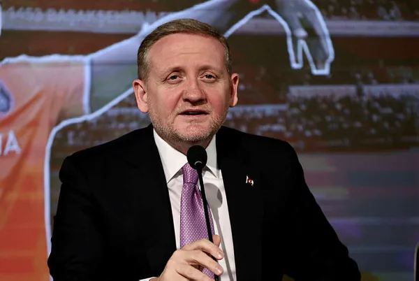 Göksel Gümüşdağ açıkladı: Fenerbahçe, Adebayor için... - 1