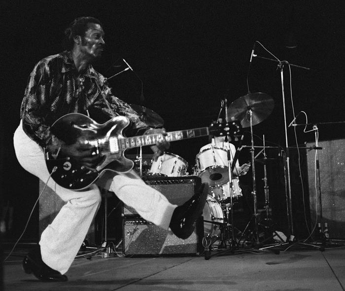 Rock müziğin efsane ismi Chuck Berry hayatını kaybetti