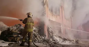 İzmir’de fabrika yangını