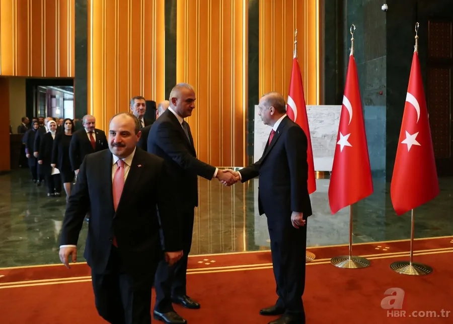 Külliye'deki törende Başkan Erdoğan'ın arkasında yer alan panonun önemi ne? 6