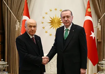 Başkan Erdoğan ve Bahçeli'nin "Türk Dünyası" haritasıyla pozu Yunanistan'ı rahatsız etti: Kışkırtıcı