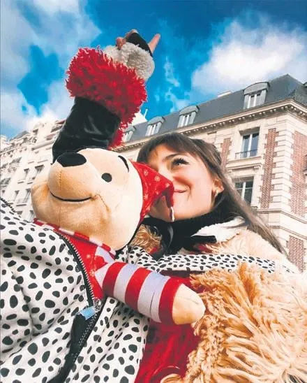 bahar-sahin-ihaneti-cabuk-unuttu-yeni-sevgilisiyle-parise-yelken-acti-1637993084673.jpeg Bahar Şahin ihaneti çabuk atlattı! Yeni sevgilisiyle Paris'te - 4