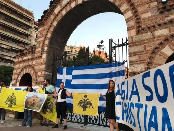 Yunanistan’da Ayasofya hazımsızlığı vatandaşı da vurdu