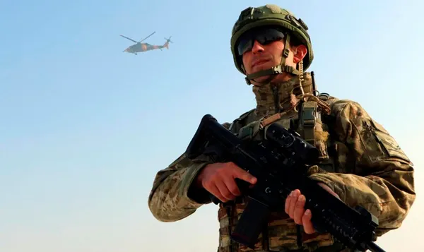 Son dakika: PKK'ya Kış Kartalı harekatı! Bakan Akar'dan net mesaj: Mağaraları başlarına yıkıldı - 6