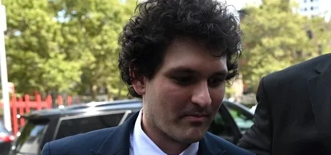 Kefaleti iptal edildi! FTX’in kurucusu Bankman-Fried cezaevine gönderildi