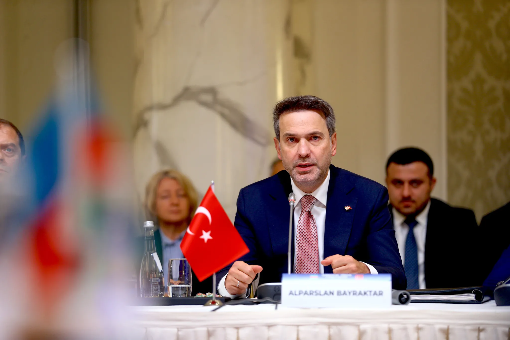 Türkiye'nin temiz enerji hamlesi milyarlarca doları kurtardı: Bakan Alparslan Bayraktar 10 yıllık bilançoyu duyurdu