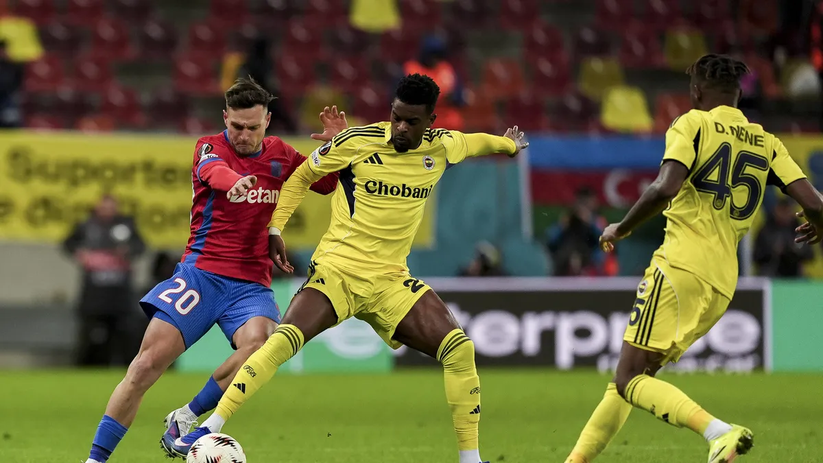 Fenerbahçe FCSB ile berabere kaldı! Kanarya Avrupa Ligi'nde play-off'a yükseldi