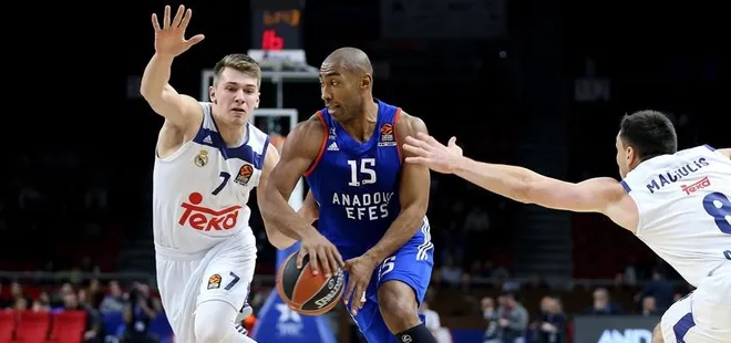 Anadolu Efes, İspanya deplasmanında