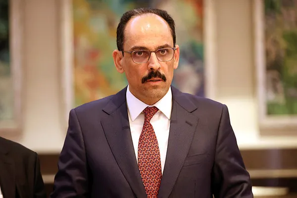 cumhurbaskanligi-sozcusu-ibrahim-kalindan-bati-dunyasina-rusya-uyarisi-sadece-sorunlari-erteler-1645381303889.jpg Cumhurbaşkanlığı Sözcüsü İbrahim Kalın'dan Batı dünyasına Rusya uyarısı: Sadece sorunları erteler - 1