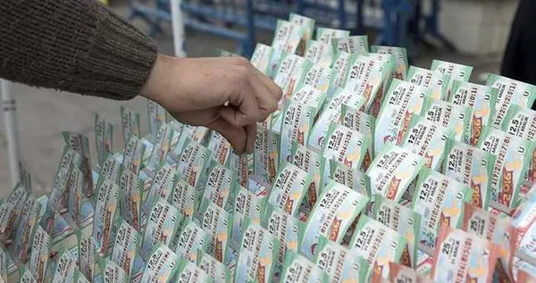 yilbasi-bilet-fiyatlari-2024-milli-piyango-buyuk-ikramiye-ne-kadar-olacak-mpi-ceyrek-yarim-tam-bilet-fiyatlari-1699853743502.jpg Milli Piyango Yılbaşı 2024 büyük ikramiye ne kadar, kaç milyon? MPİ çeyrek, yarım, tam bilet fiyatları listesi... - 2