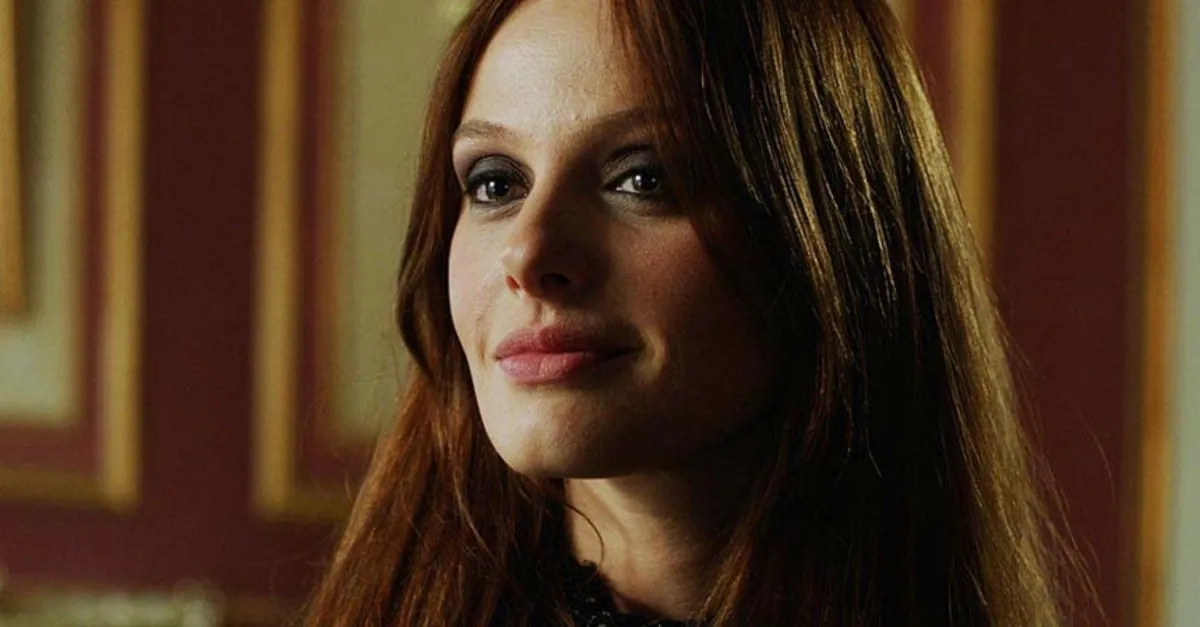 edho nun sevda si naz elmas kimdir