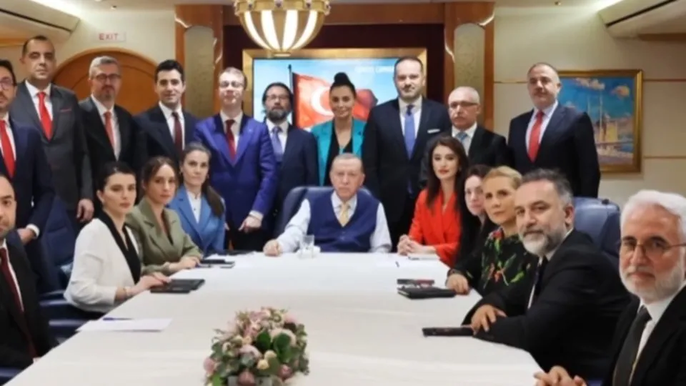 Başkan Erdoğan’dan BAE ve Mısır dönüşü flaş mesajlar: Sisi ile görüşmesi, Kalkınma Yolu projesi, Gazze’ye insani yardım, Irak ile temaslar....