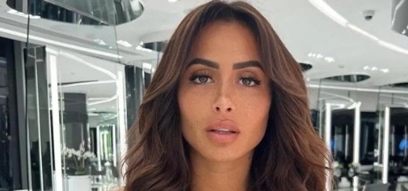 Ünlü Fransız model Müslüman oldu! İslamiyet’i seçtiği anları sosyal medyada paylaştı | “Hayatımın en özel anları”