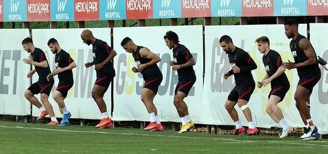 Galatasaray’da şampiyonluk maçı öncesi şok sakatlık! Yıldız isim antremanı yarıda bıraktı