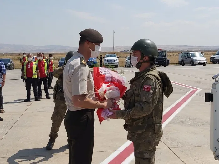 Mehmetçik'in 20 yıllık Afganistan görevi sona erdi | Son uçak yurda geldi - 1