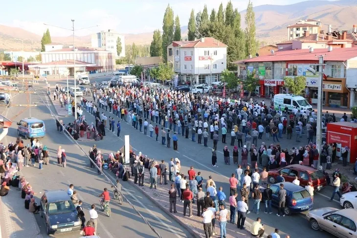 1600690613276.jpg Kazada ölen 3 tekvandocu birlikte toprağa verildi - 1