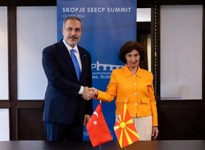 disisleri-bakani-hakan-fidandan-pes-pese-diplomasi-trafigi-1718308042770.jpg Dışişleri Bakanı Hakan Fidan'dan Üsküp'te peş peşe diplomasi trafiği! - 6
