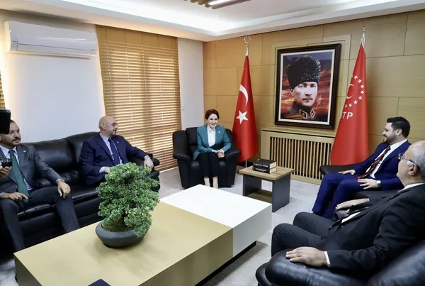 chpnin-fonladigi-halk-tvde-meral-aksenere-yaylim-atesi-masayi-olduruyor-1666982767251.jpg CHP’nin fonladığı Halk TV’de Meral Akşener'e yaylım ateşi: Masayı öldürüyor - 2