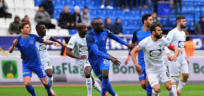 Kasımpaşa Aksihar'ı evinde 2 golle geçti