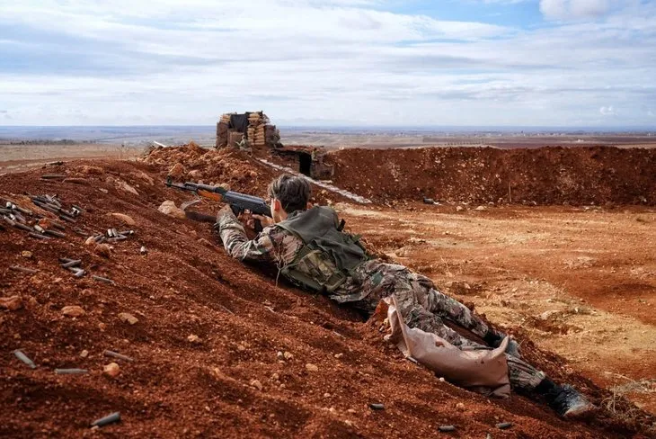 Terör örgütü Suriye’den silinecek! Suriye Milli Ordusu sınır uçlarını temizliyor