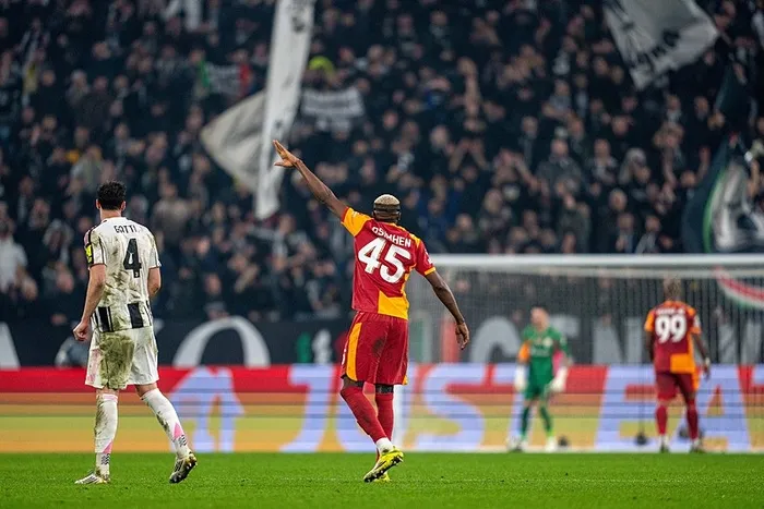 juventusa-attigi-golden-sonra-neden-sevinmedi-osimhen-tartismalara-yanit-verdi-1772311315637.jpeg Juventus’a attığı golden sonra neden sevinmedi? Osimhen tartışmalara yanıt verdi - 3
