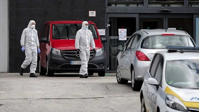 Son dakika: İspanya'da koronavirüsten dolayı 1 günde 738 kişi öldü - 3