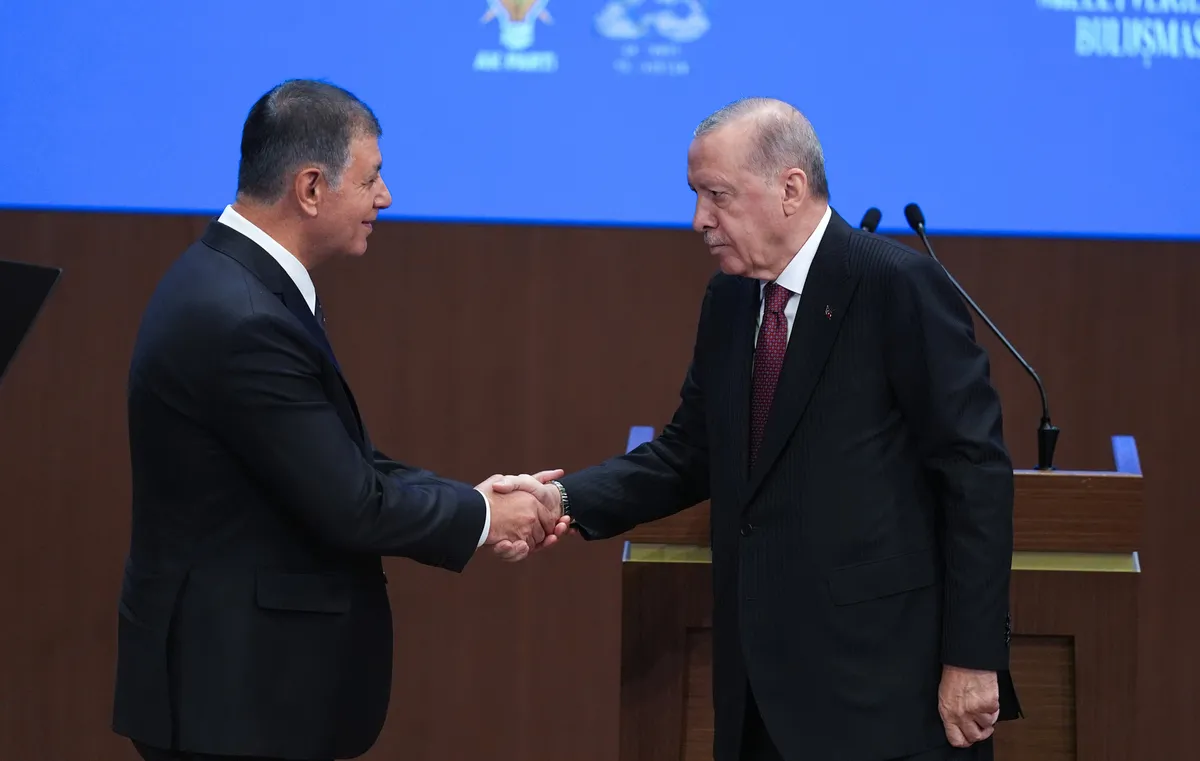 Cemil Tugay AK Parti’ye geçiş sürecinde Başkan Erdoğan ile olan diyaloğunu anlattı: "Bana güven verdi" - 2