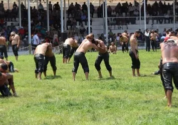 500 pehlivan Beyağaç’ta er meydanına çıktı