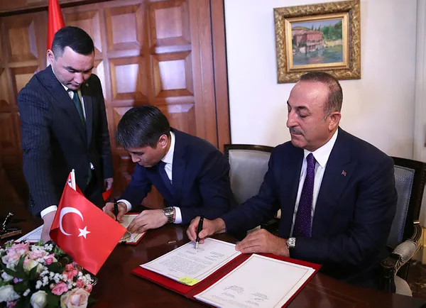 Mevlüt Çavuşoğlu’ndan Batı’ya ’İstanbul’ yanıtı