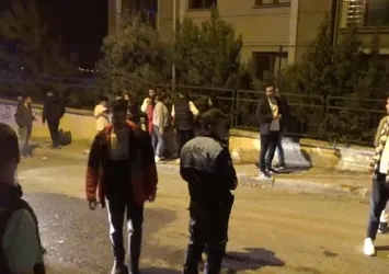 İstanbul'da 6 katlı binada korkutan yangın! Mahsur kalanları itfaiye ekipleri kurtardı