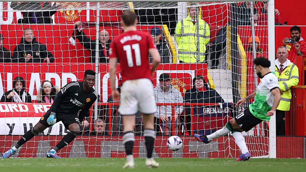 Manchester United ile berabere kalan Liverpool şampiyonluk yolunda yara aldı