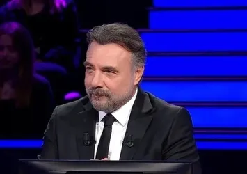 1959'dan günümüze kadar Süper Lig'de 1112 dakika boyunca gol yemeyerek bu alanda rekoru elinde bulunduran kaleci kimdir?