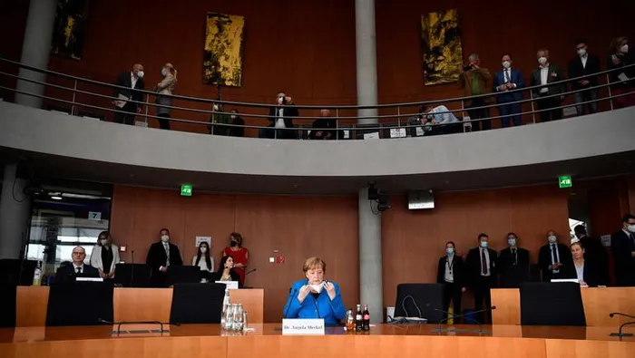 Almanya'daki skandal büyüyor! Merkel ifade verdi - 2