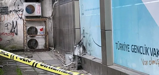 Son dakika | Gaziosmanpaşa TÜGVA ofisinin bulunduğu binanın yakınında korkutan patlama!