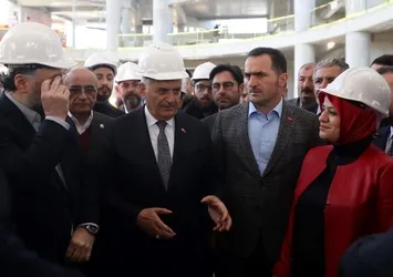 Yıldırım, Beyoğlu'nda esnafı ziyaret etti