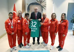 Başkan Erdoğan, özel sporcuları kabul etti