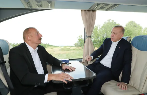 Son dakika: Başkan Erdoğan Azerbaycan’da | Başkan Erdoğan: Dünya bilsin Türkiye Azerbaycan’ın yanındadır