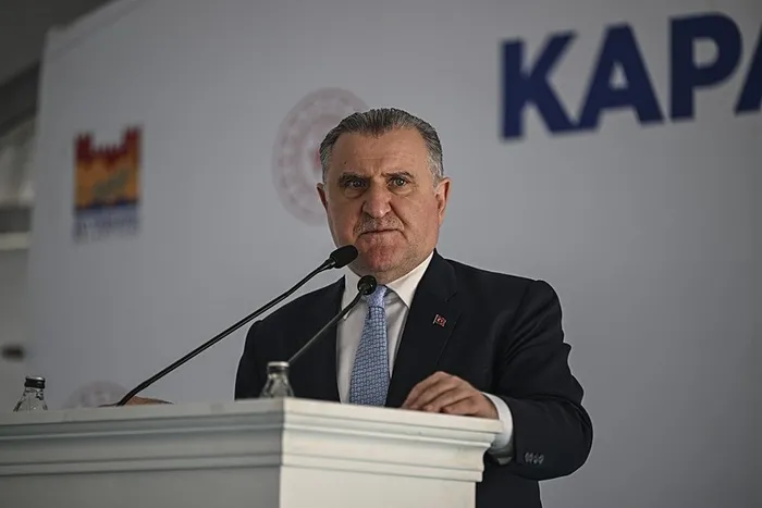 1749197019429.jpeg Gençlik ve Spor Bakanı Osman Aşkın Bak (A Haber arşiv)