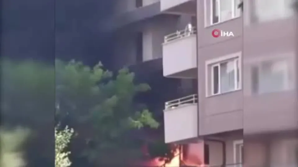 Bursa’da binada korkutan yangın