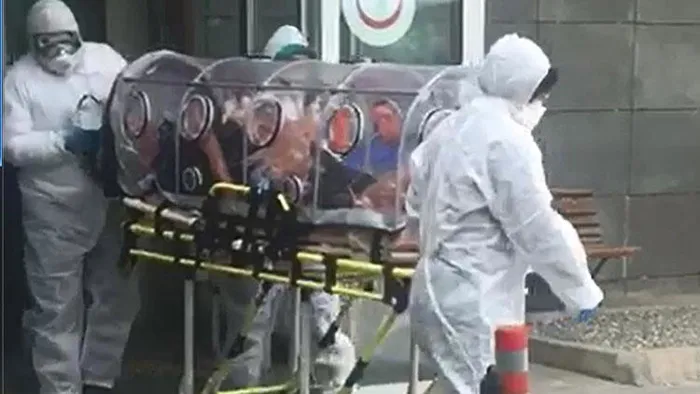 Sosyal medyadaki ’izolasyonlu sedye’ görüntülerine Sağlık Bakanlığı’ndan uyarı