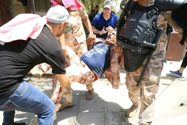 Irak’ta ayaklanma: Meclis oturumları askıya alındı