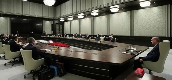 Son dakika: Gözler Kabine Toplantısı’nda! Kısıtlamalar kalkacak mı? Kafe ve restoranlar açılacak mı? Yüz yüze eğitim ne zaman başlayacak? İşte masadaki konular