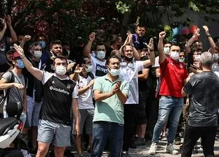 Beşiktaş'ta Sergen Yalçın depremi! Taraftar devreye girdi! Evinin önünde toplandılar